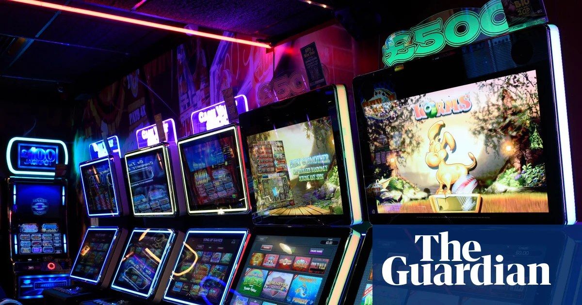 Peers call for UK to enact tobacco-style ban on gambling advertising