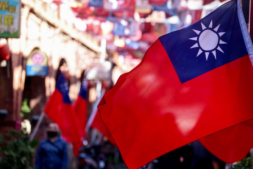 U.S. East Asian envoy says investors are overpricing Taiwan risk